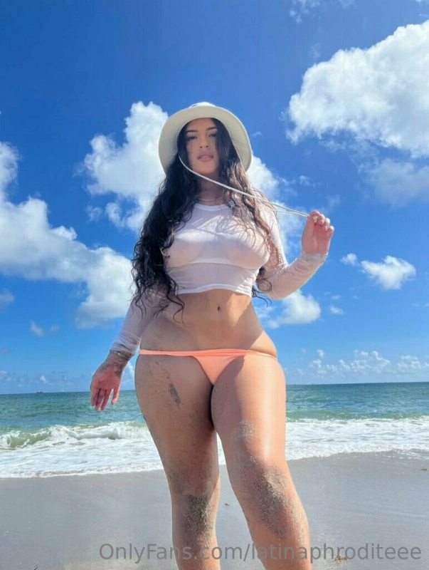 latinaphroditeee