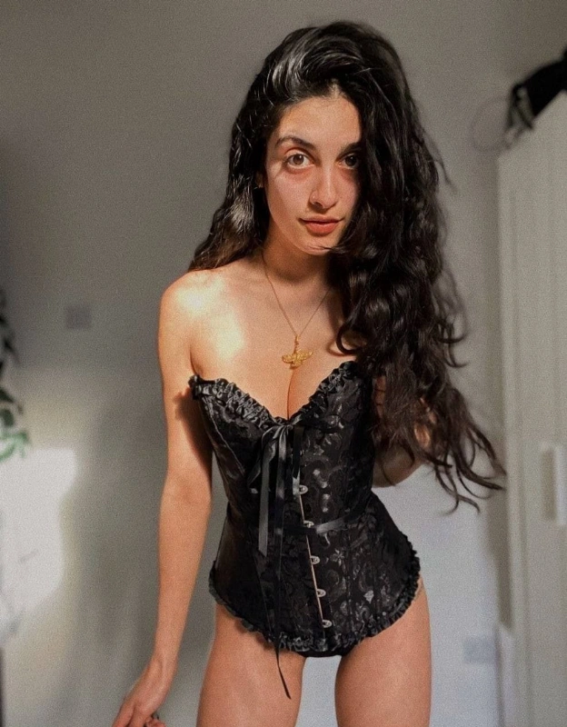 AriaKhan