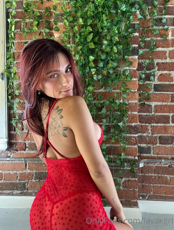 LAVAXGRL