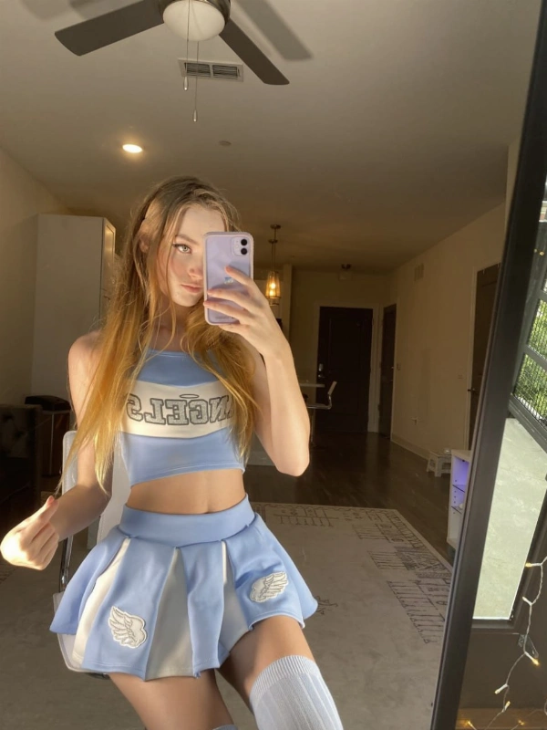 Ursecretgirlfriend