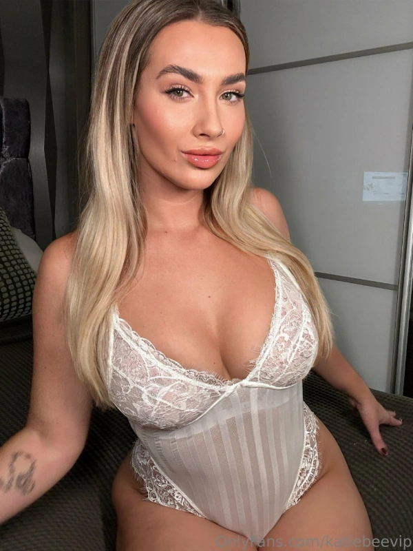 ‍ Katiebeex ‍