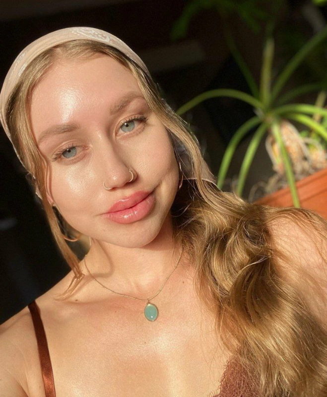 Mislunarose