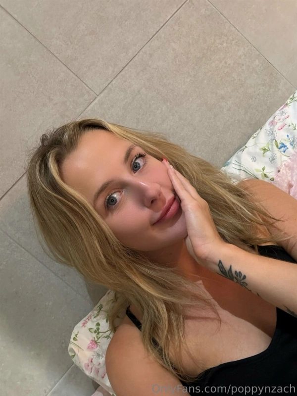 poppyandzach