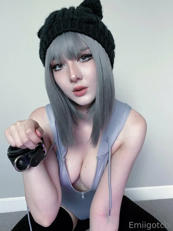 EmiiGotchiEmiiGotchi