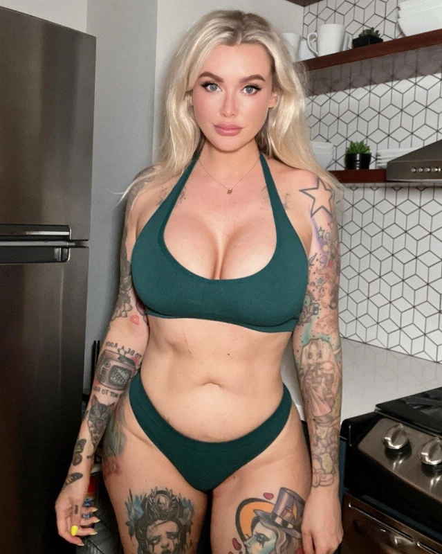 Laura Lux