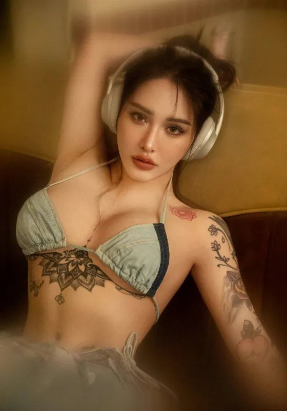 HitomisimHitomi