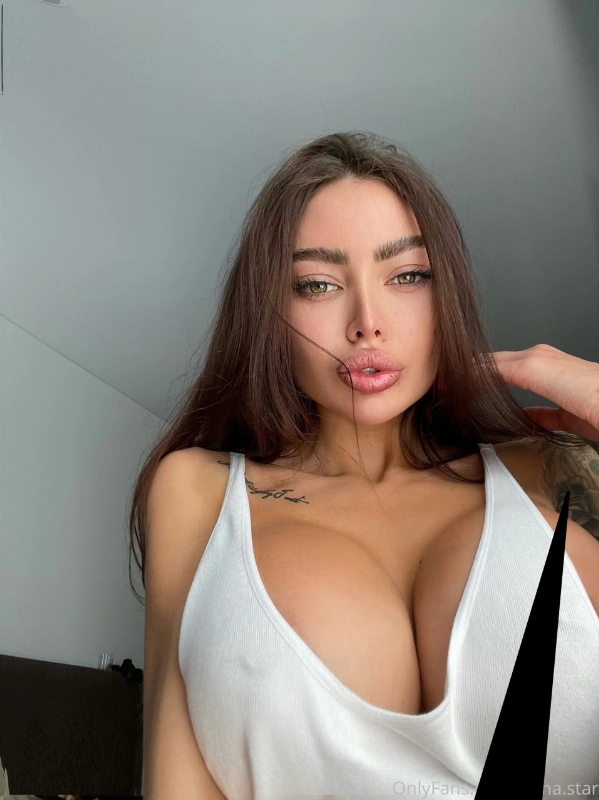 alena omovych