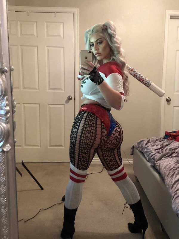  Austyn Monroe 