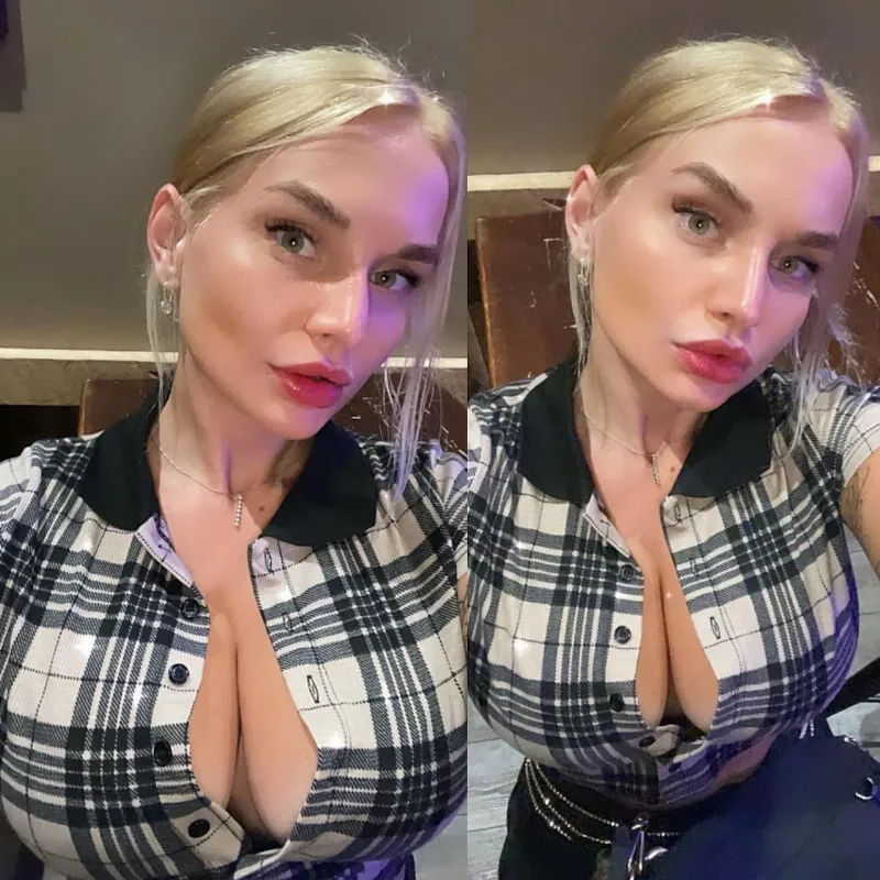 Zoe burgher