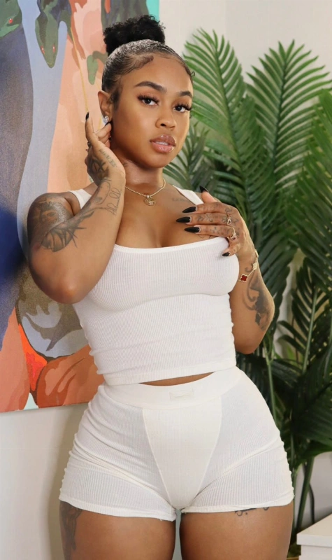  RealBombShellMint 