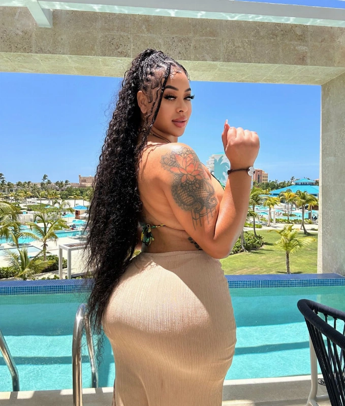  ExoticaXXX 