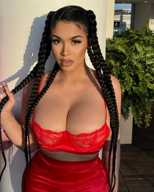 Sheismichaela