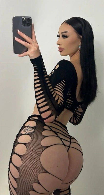 auhneeshnicole