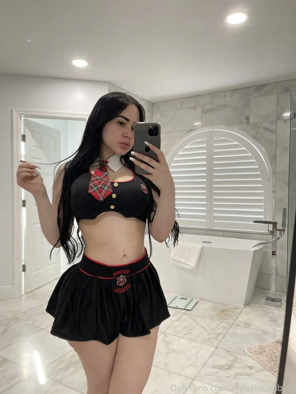 christineevip