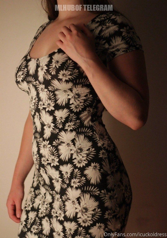 Model icuckoldress