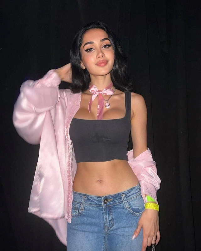  Vixenesha 