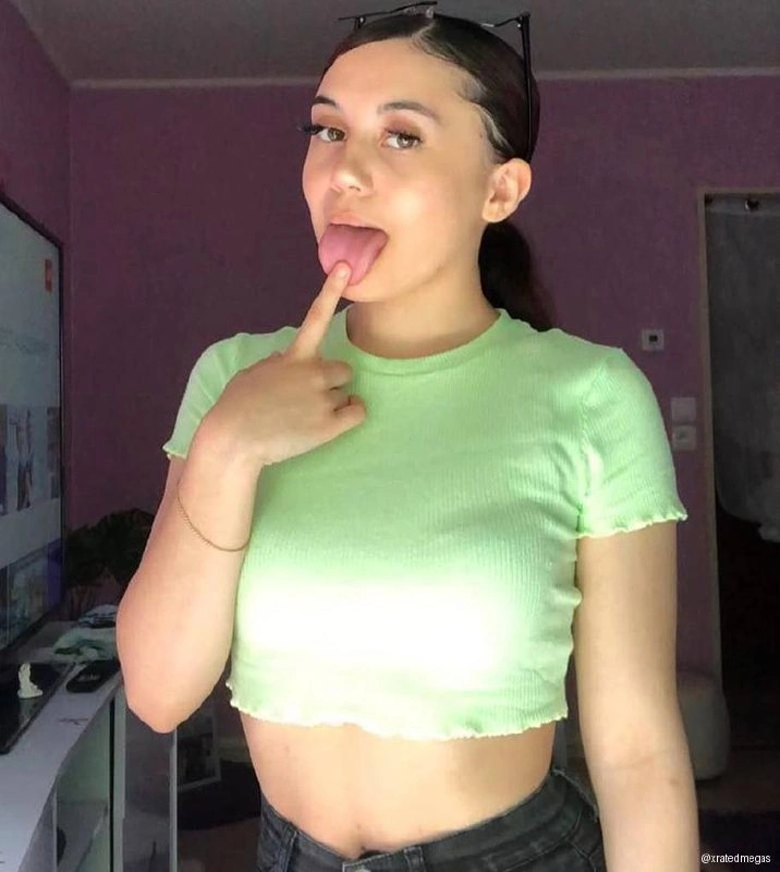 LA PETITE ANGE   