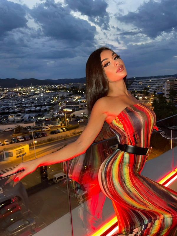 Martina Smeraldi VIP (martinasmeraldivip)