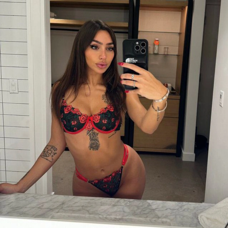 Sisi rose