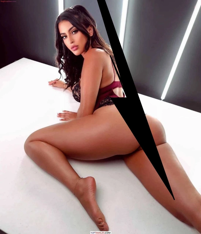 Sophia leone
